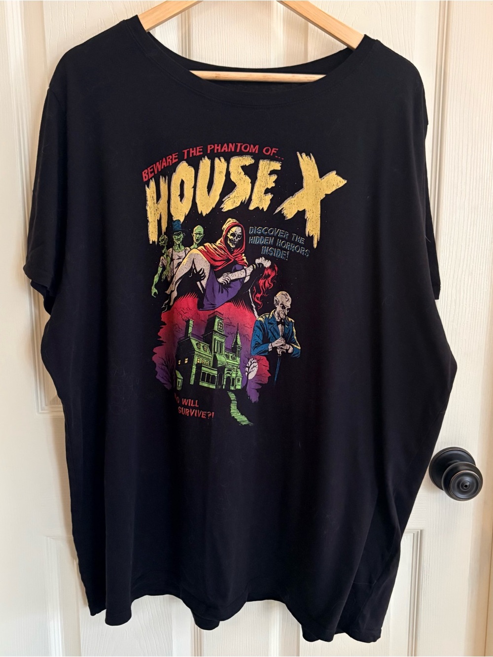 torrid Black House X Retro Horror Graphic Print Size 3